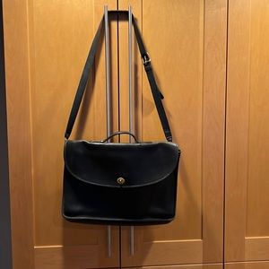 Vintage Coach briefcase with 2 pockets